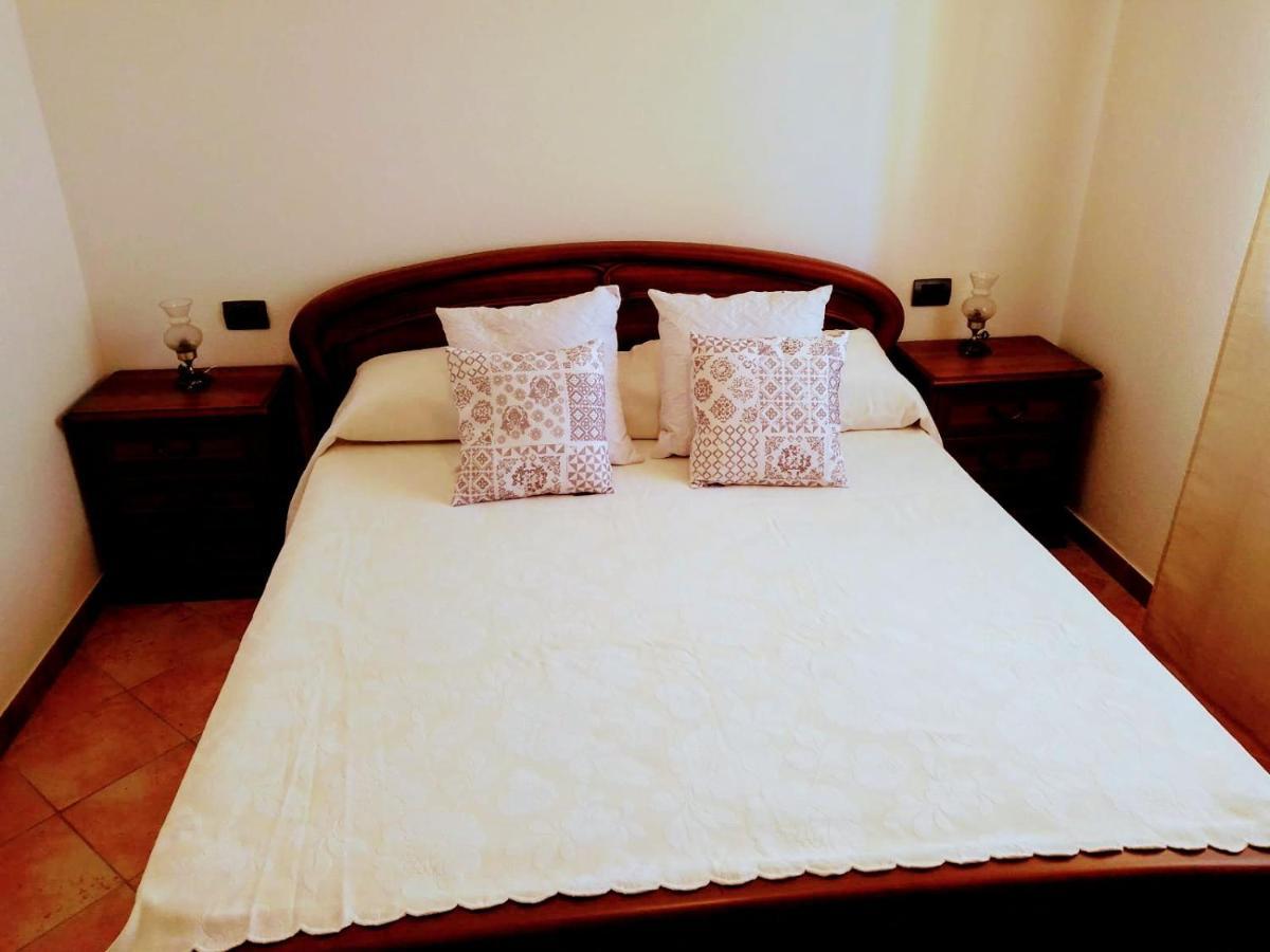 Residenza Rosa Maria Apartment Orosei Luaran gambar