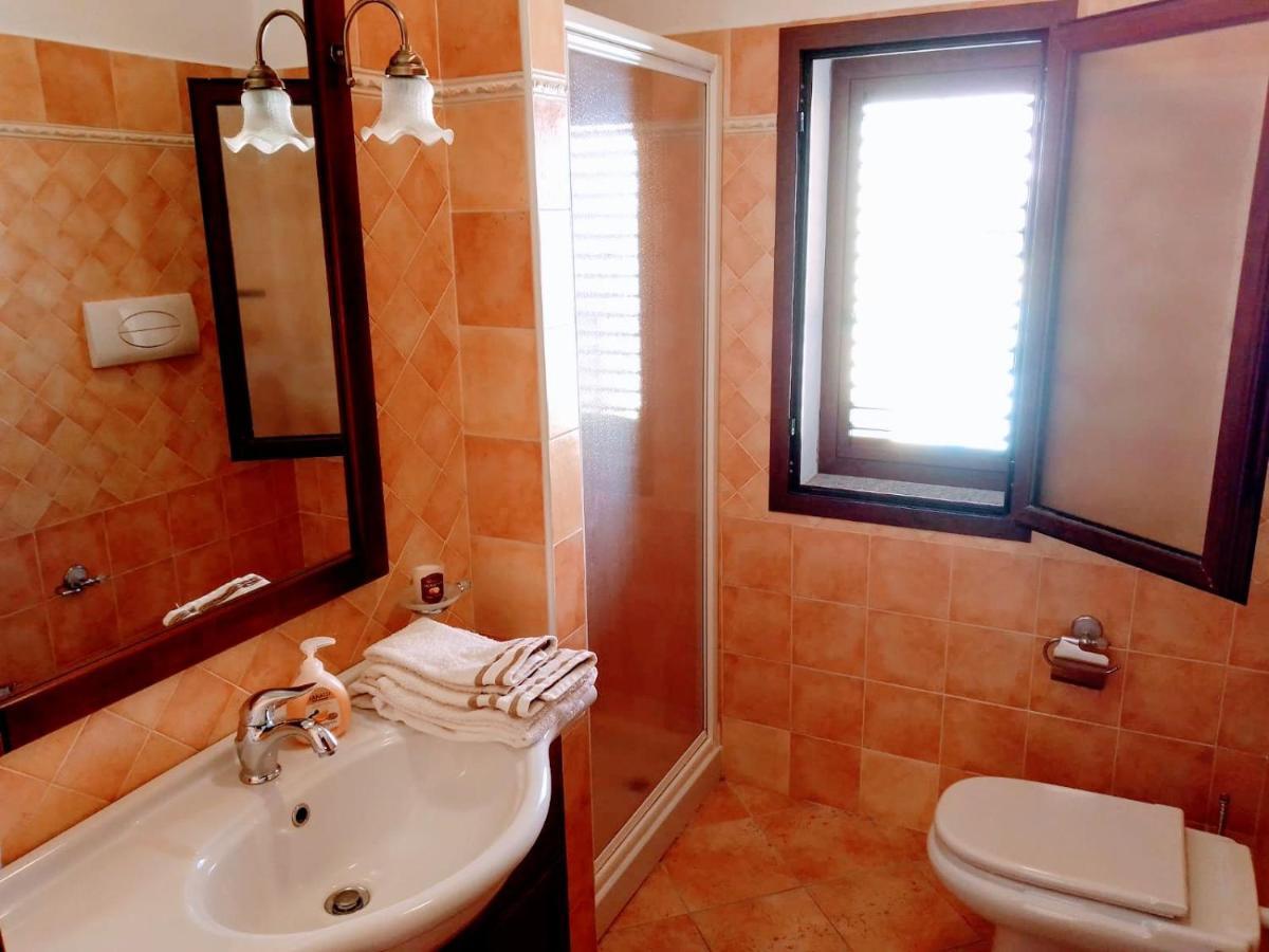Residenza Rosa Maria Apartment Orosei Luaran gambar